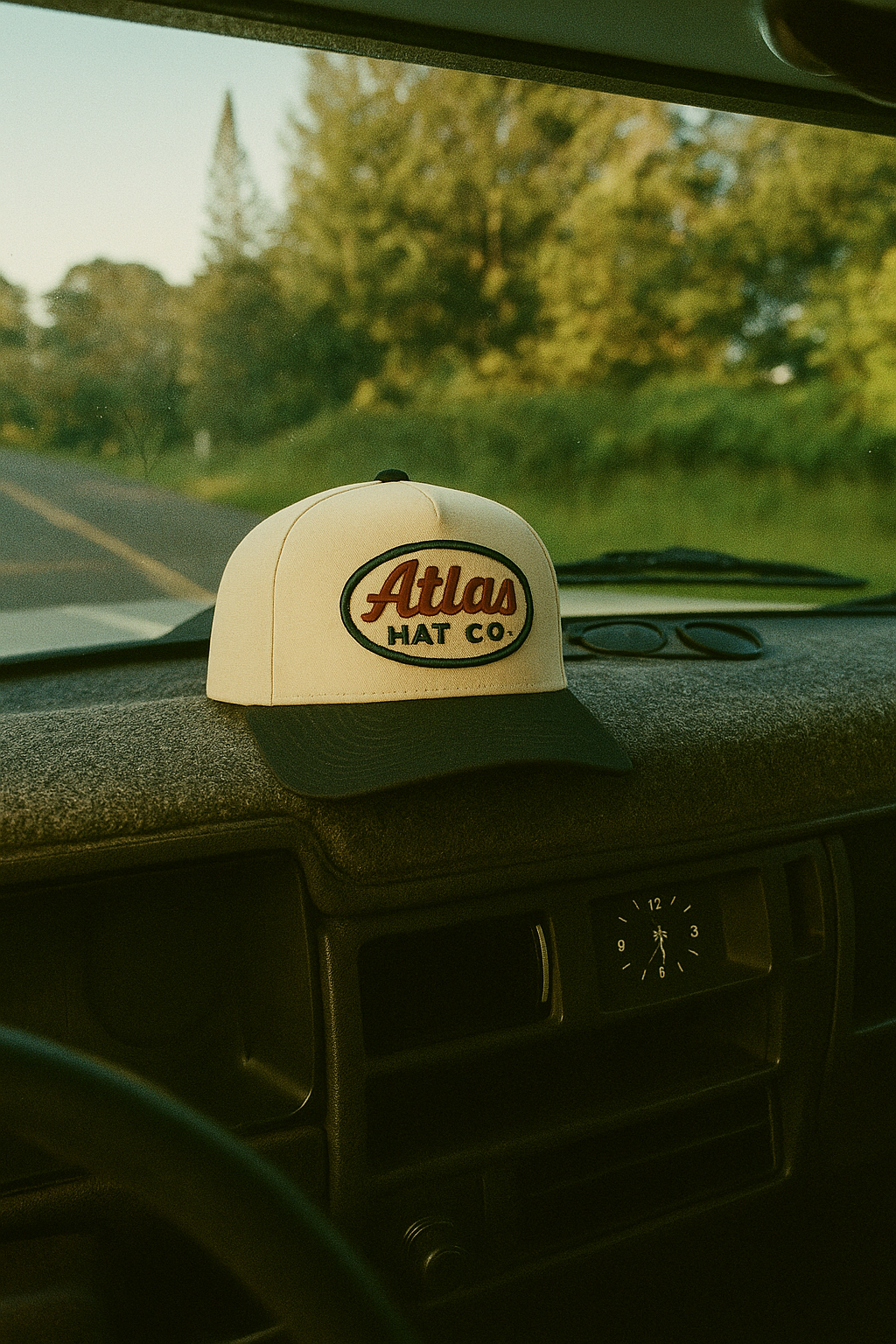 Atlas Vintage Oval Cap